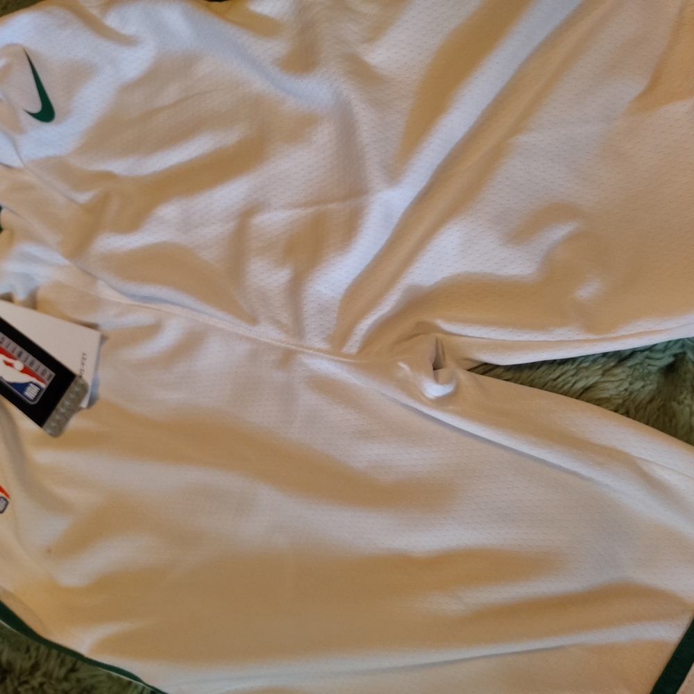 Boston Celtics White and Green Nike NBA Jersey
